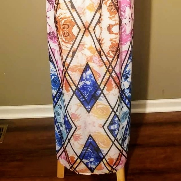 Lily Rose Halter Style Abstract Maxi Dress Sz Sm - Picture 2 of 6